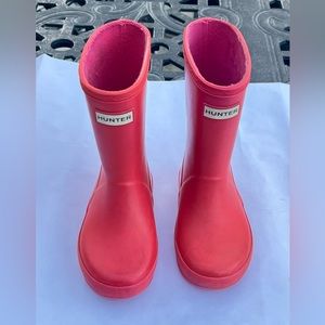 Hunter Boots little girls size 8, gently used.